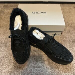 Kenneth Cole Reaction Black Low-Top Sneakers with Sequins